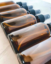 Load image into Gallery viewer, Leather Chair