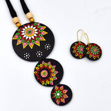 Load image into Gallery viewer, HOK Forest Flower Earrings