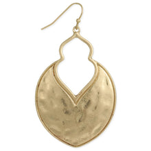 Load image into Gallery viewer, Gold Arabesque Hammered Earring