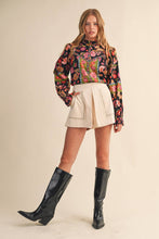 Load image into Gallery viewer, EXCLUSIVE FLORAL BORDER PRINT TOP WITH FLORAL TRIM MTP4097