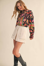 Load image into Gallery viewer, EXCLUSIVE FLORAL BORDER PRINT TOP WITH FLORAL TRIM MTP4097