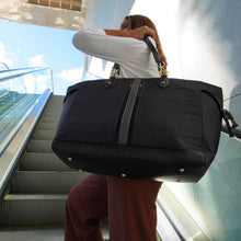 Load image into Gallery viewer, Eleganza 32L Weekender Duffel Bag