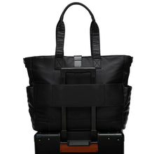 Load image into Gallery viewer, Voyage 25L Weekender Tote Bag
