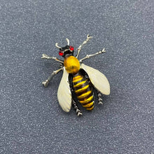 Load image into Gallery viewer, Enamel Yellow Bee Brooch