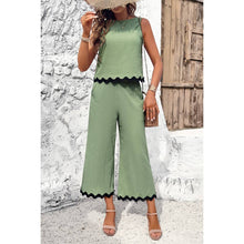 Load image into Gallery viewer, Two Pieces SOLD SEPERATELY Sleeveless Top and Crop Pants with Pockets