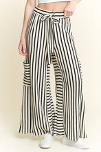 Load image into Gallery viewer, PLUS SIZE - STRIPE WIDE LEG PANTS