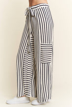 Load image into Gallery viewer, PLUS SIZE - STRIPE WIDE LEG PANTS