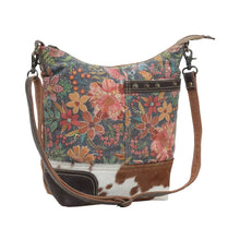 Load image into Gallery viewer, Sillage Shoulder Bag